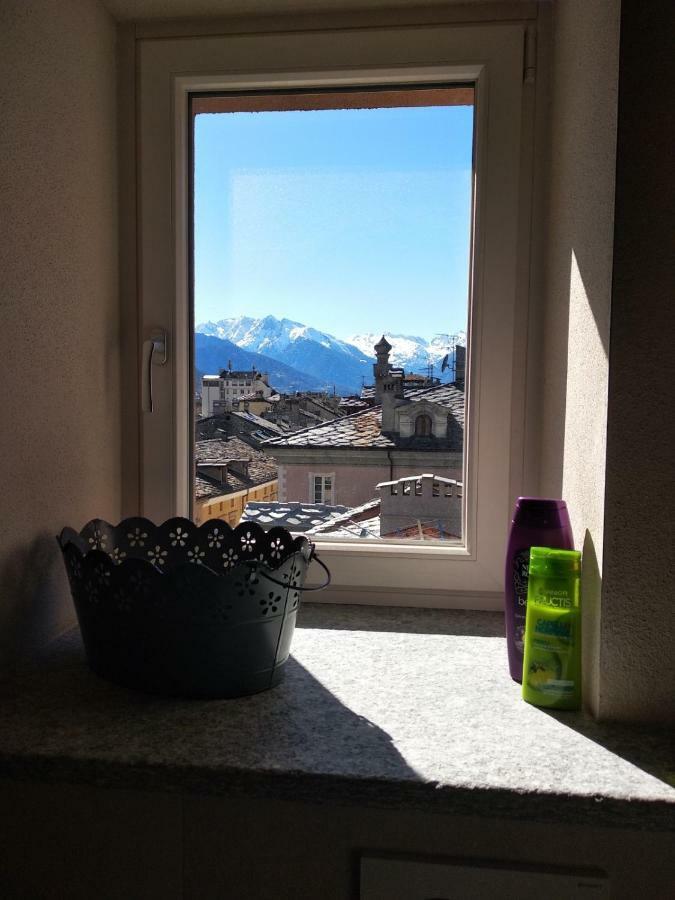 Maison Soleil - Mansarda Aosta Buitenkant foto